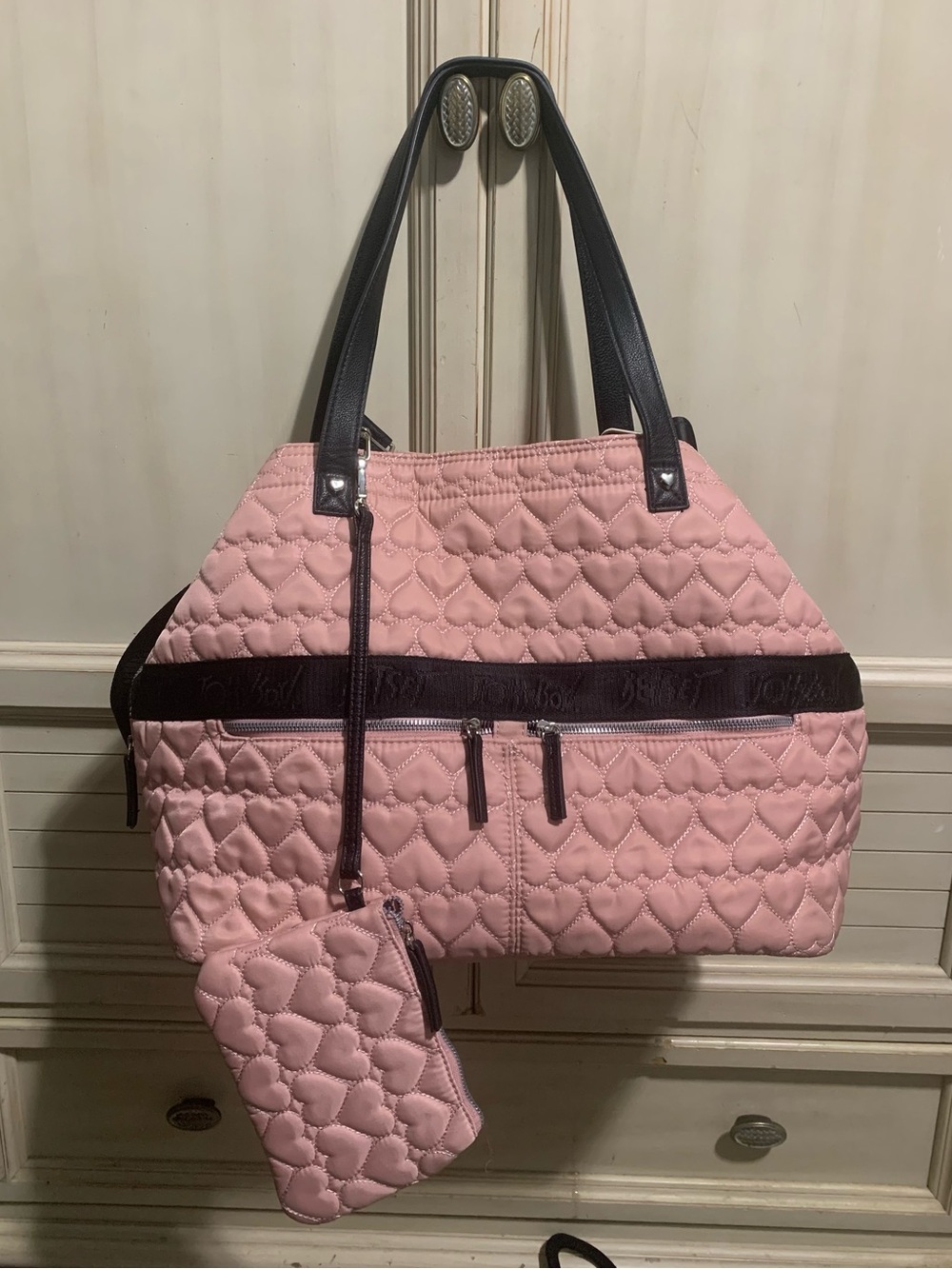Betsey Johnson Pink Heart Large Weekender Bag Purse Tote With Matching Wristlet
